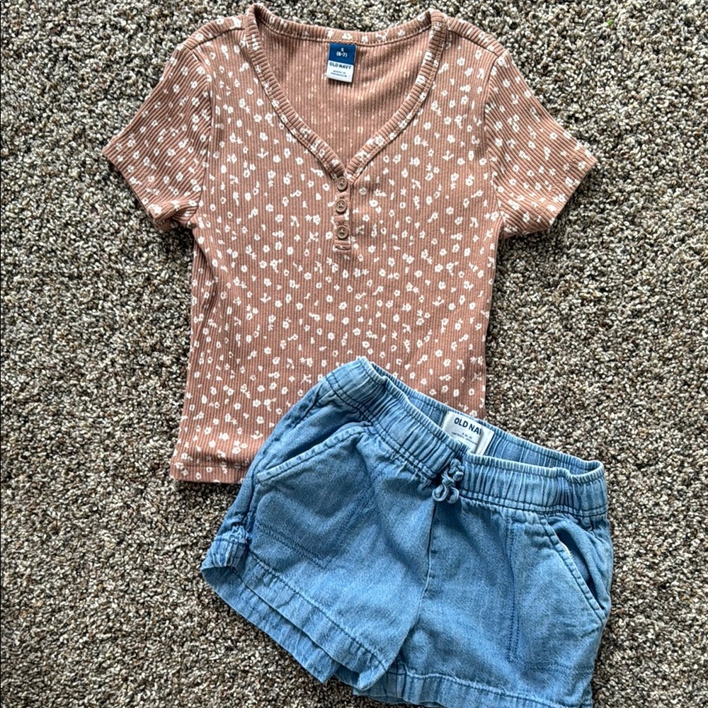 Old Navy Kids Brown Floral Tee